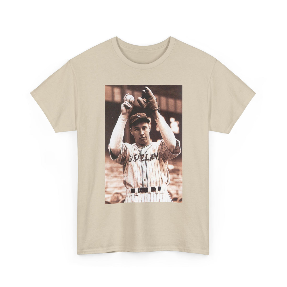 Vintage Cleveland Baseball Photo T-Shirt – Retro Player Graphic Tee