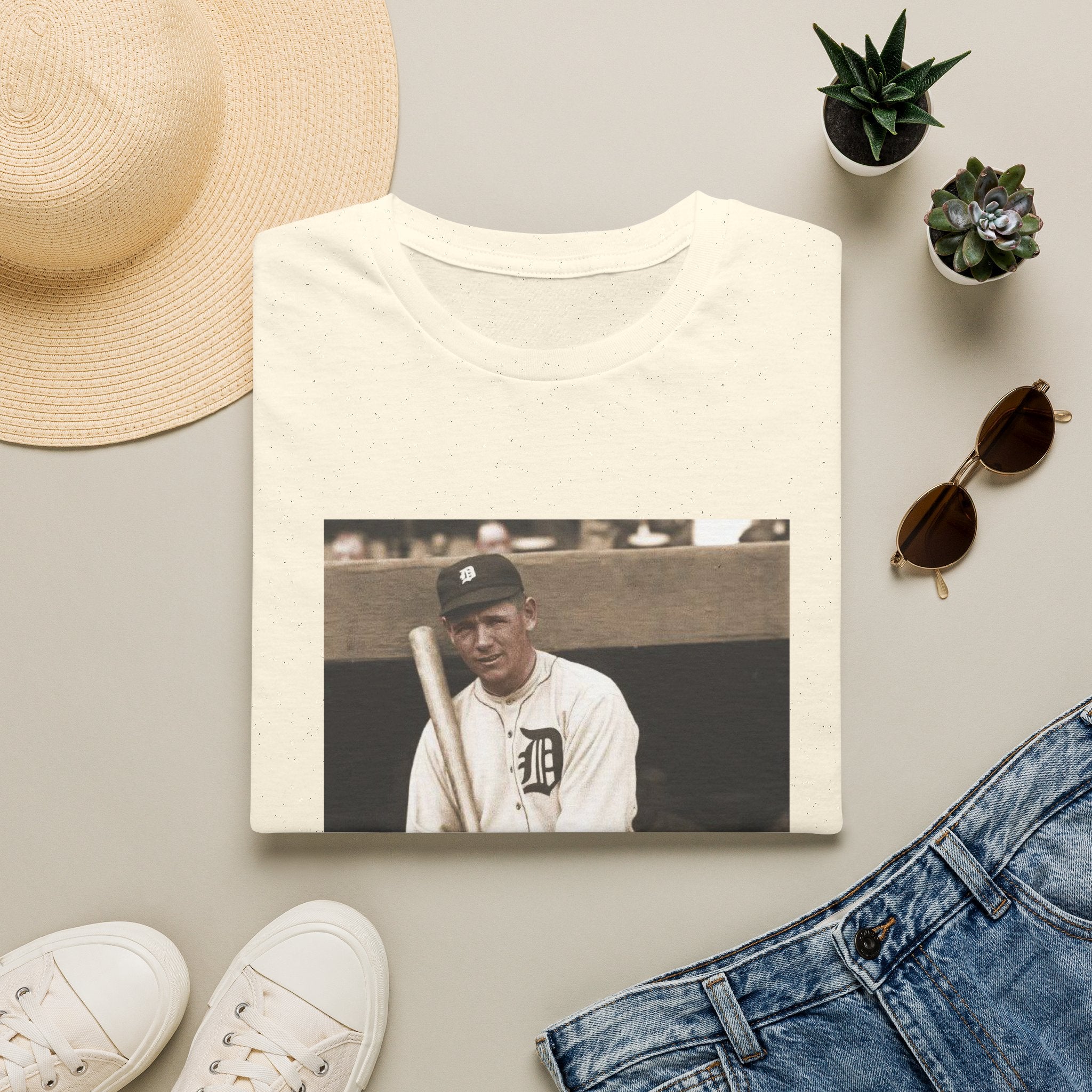 Vintage Baseball Photo T-Shirt — Classic Detroit Tigers Player Portrait