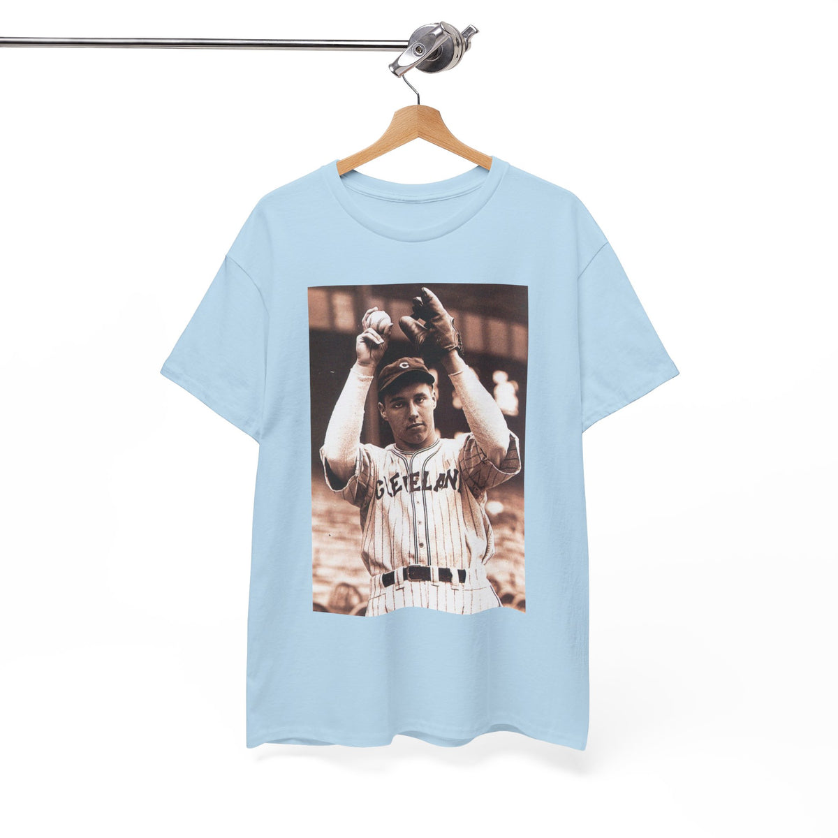 Vintage Cleveland Baseball Photo T-Shirt – Retro Player Graphic Tee