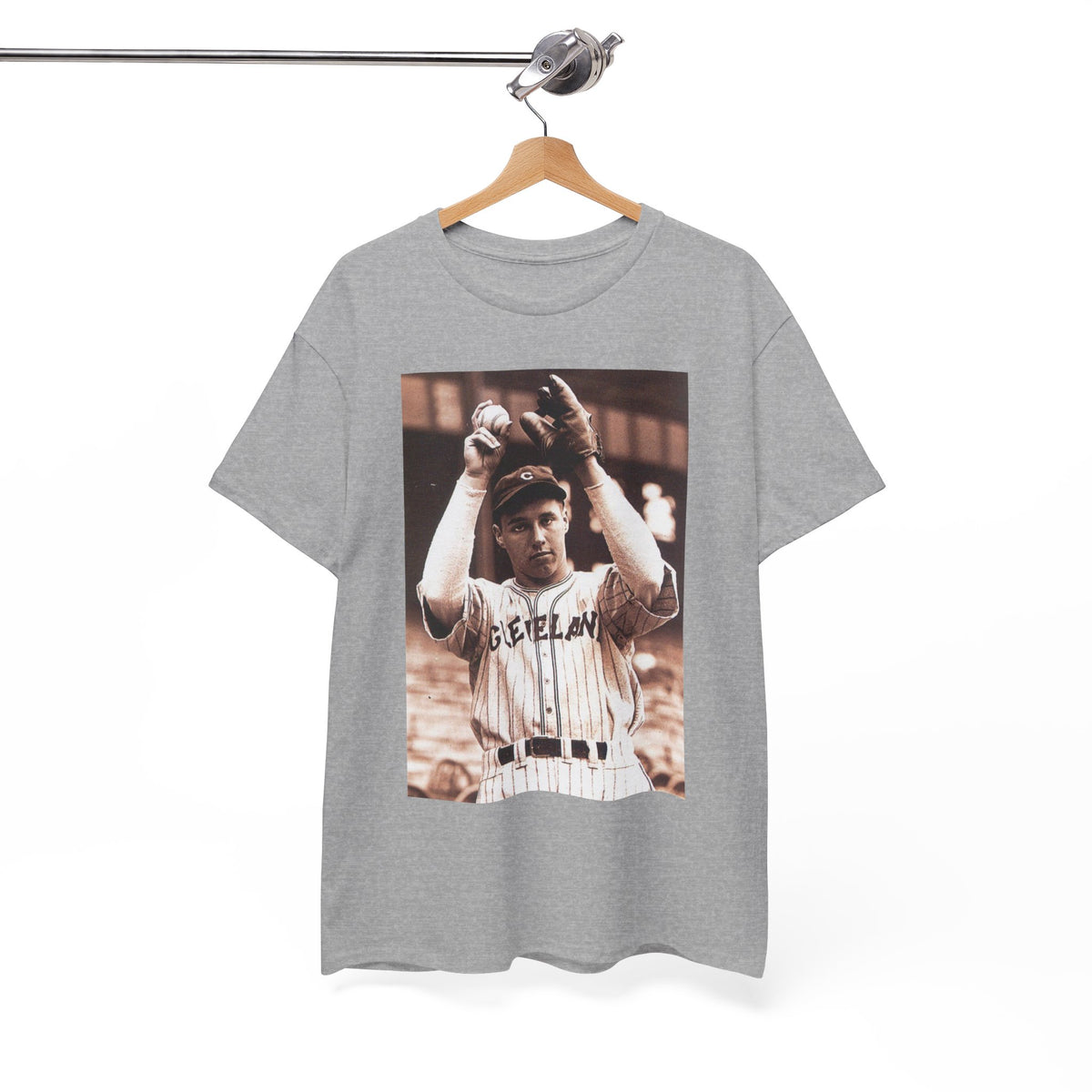Vintage Cleveland Baseball Photo T-Shirt – Retro Player Graphic Tee